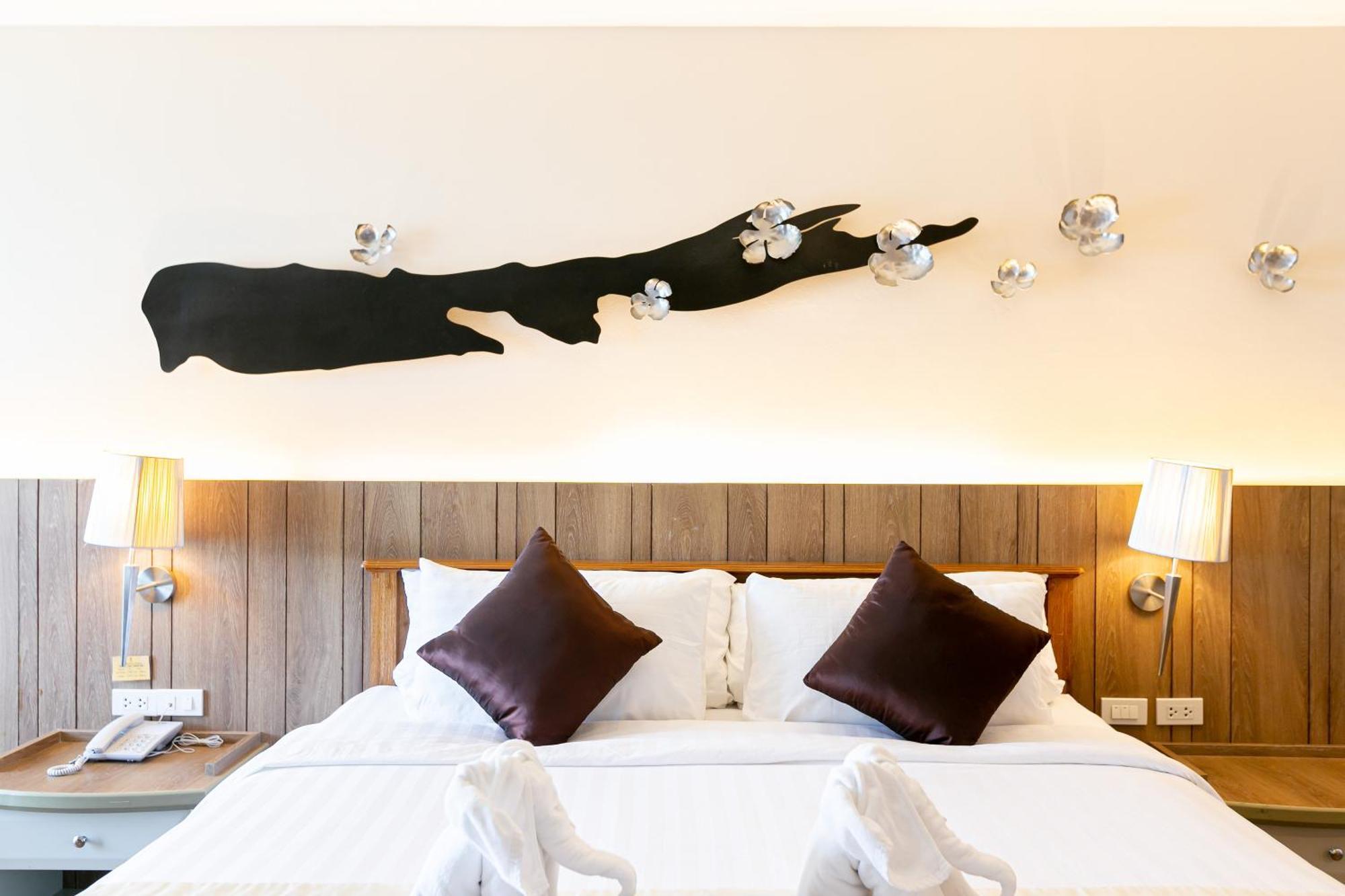 Grand Ratchapruek Hotel Пак Крет Екстериор снимка